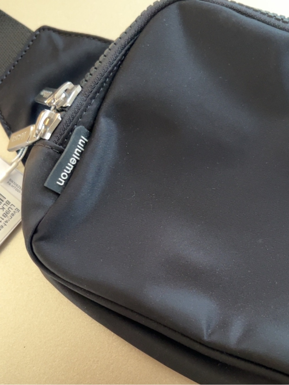 Lululemon Everywhere Belt Bag Large Black NWT One Size - Picture 5 of 6